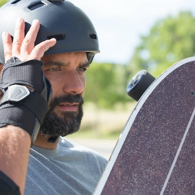 Electric Skateboard Safety: Don't Be a Daredevil, Protect Your Noggin!